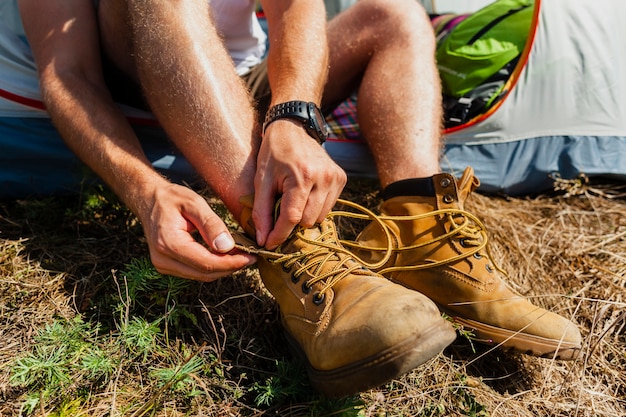 Jak wybrać idealne obuwie na wyprawy outdoorowe?